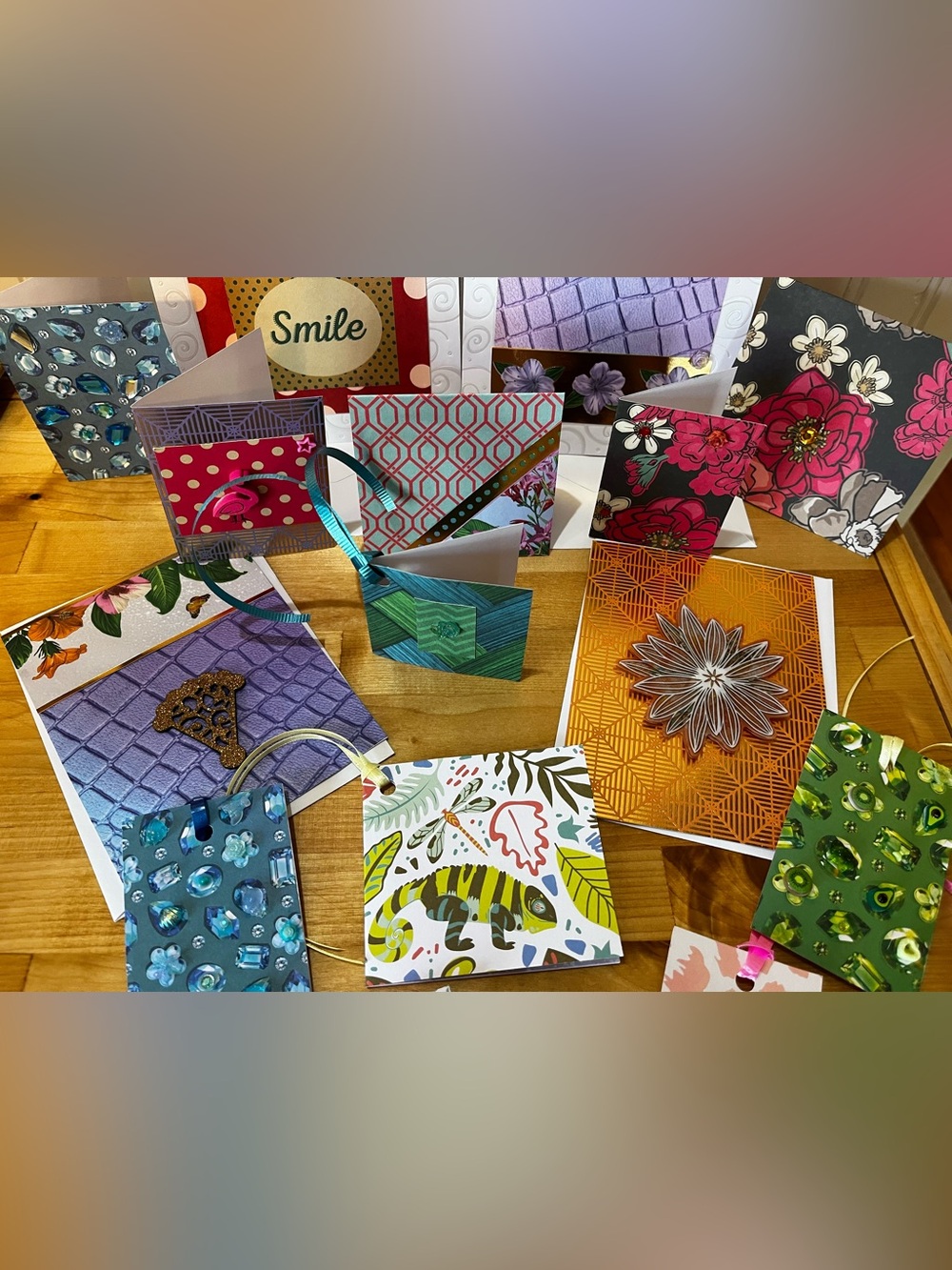 Hand Crafted 15 item bundle, cards and hang tags - Picture 4 of 9